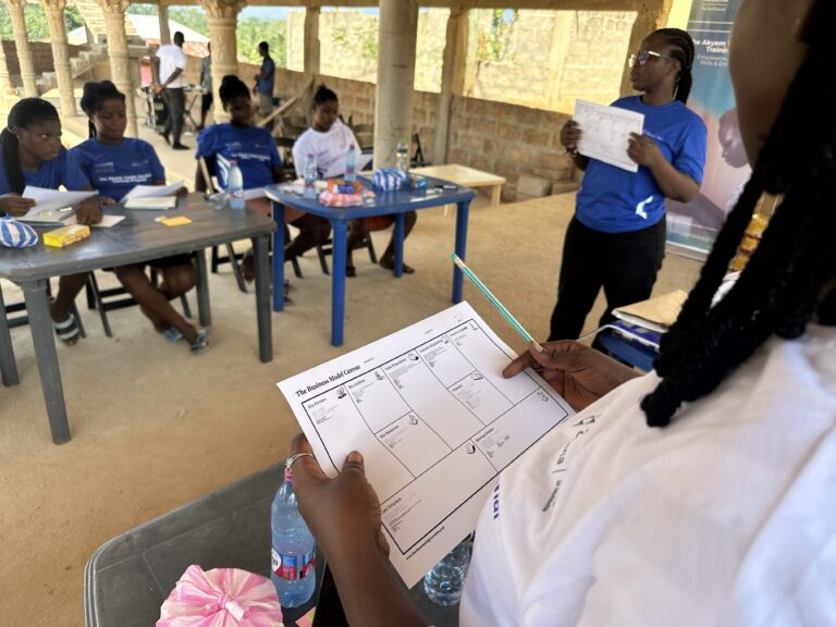 Participant talks about worksheet filled.